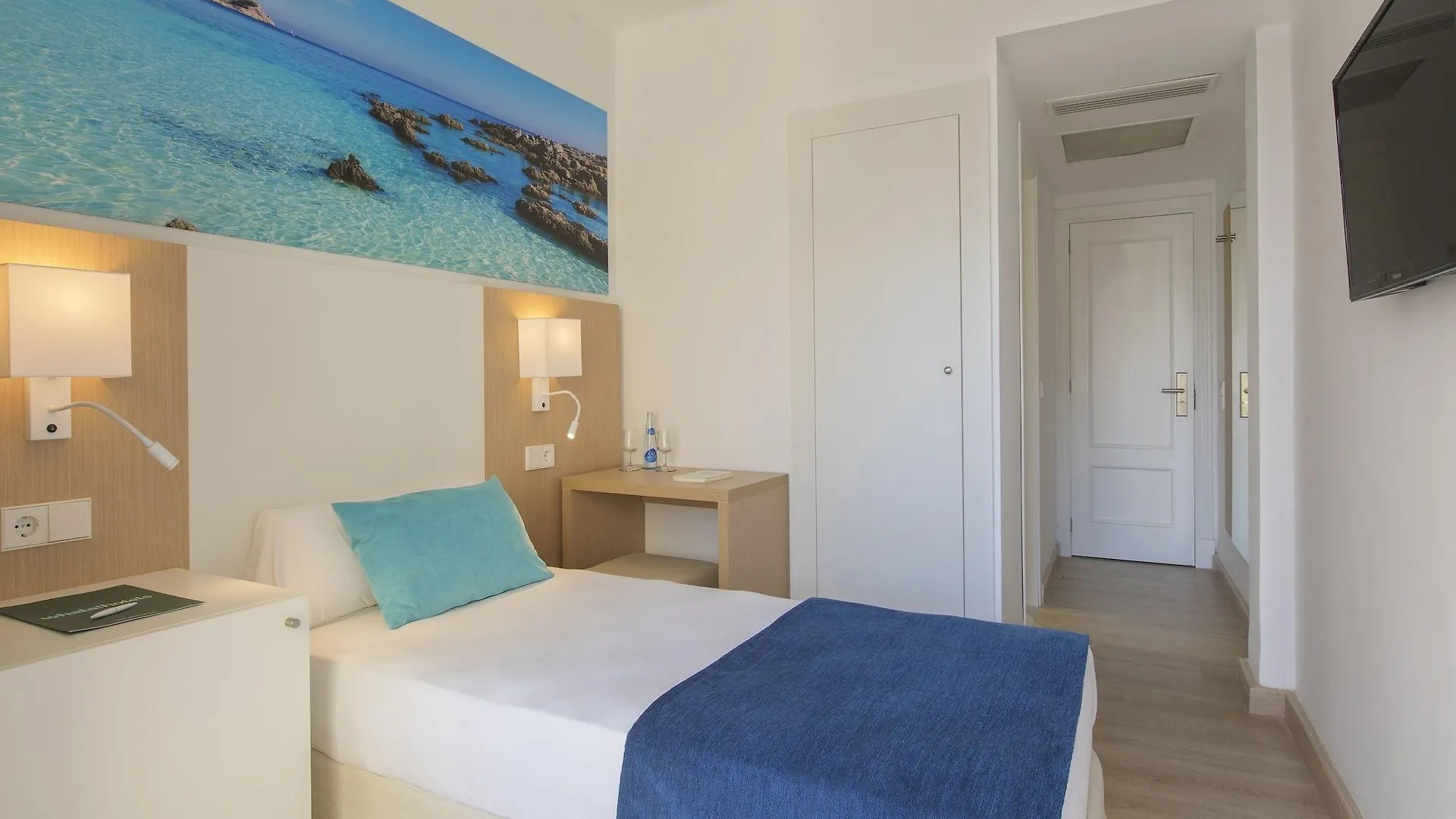 Whala!Beach El Arenal  Hotel